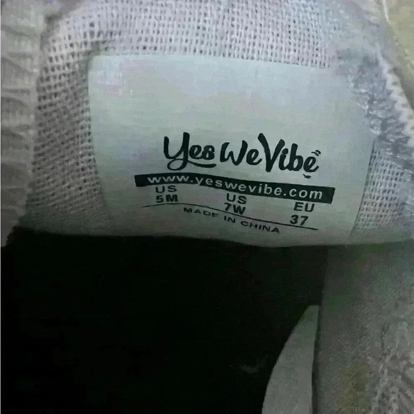 Yes We Vibe Women’s Mandala Slip on Loafers Size 7 - Picture 5 of 6